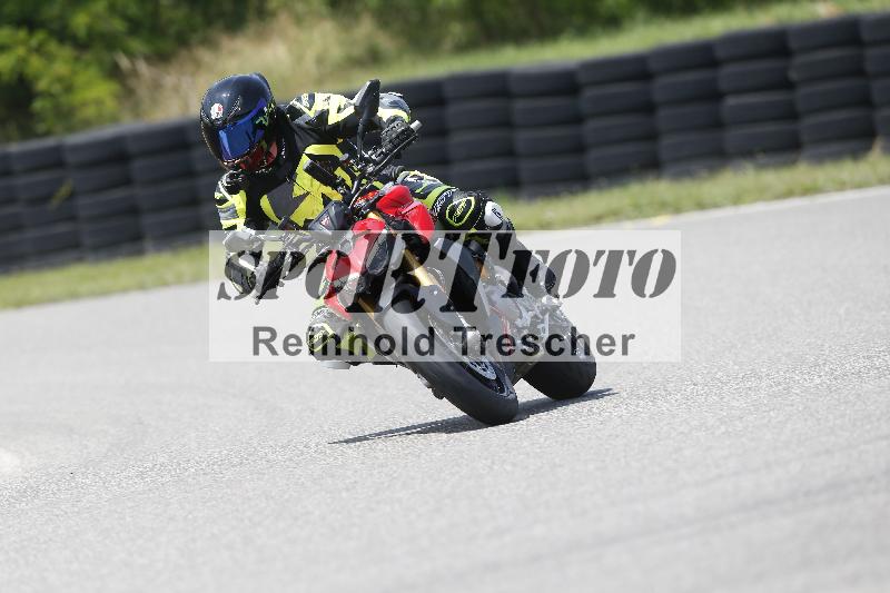 /27 12.06.2025 Ducati Schweiz Trackday Warmup  ADR/blau-bleu/ohne